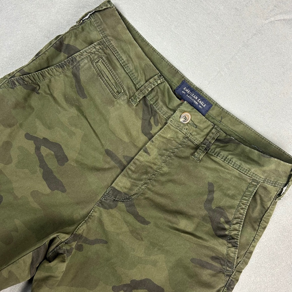 American Eagle Shorts Camo Extreme Flex Mens 28 (30) Green
